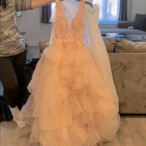 Elegant ball gown dress size 0
